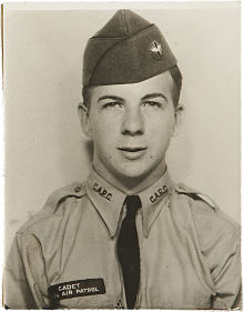 lho_lee_harvey_oswald_as_Marine