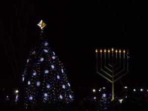 tree and menorah