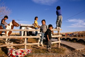 Pine-Ridge-Sioux-Indian-Reservation-Children-kids-Native-Americans-AR440004-016